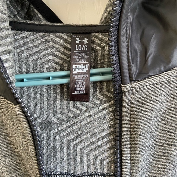 Under Armour Light Jacket - Picture 2 of 2